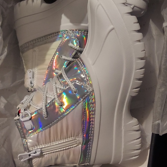 Tommy Hilfiger Kids Danni (Little Kid/Big Kid) (White Iridescent) Girl's Shoes - Picture 3 of 9